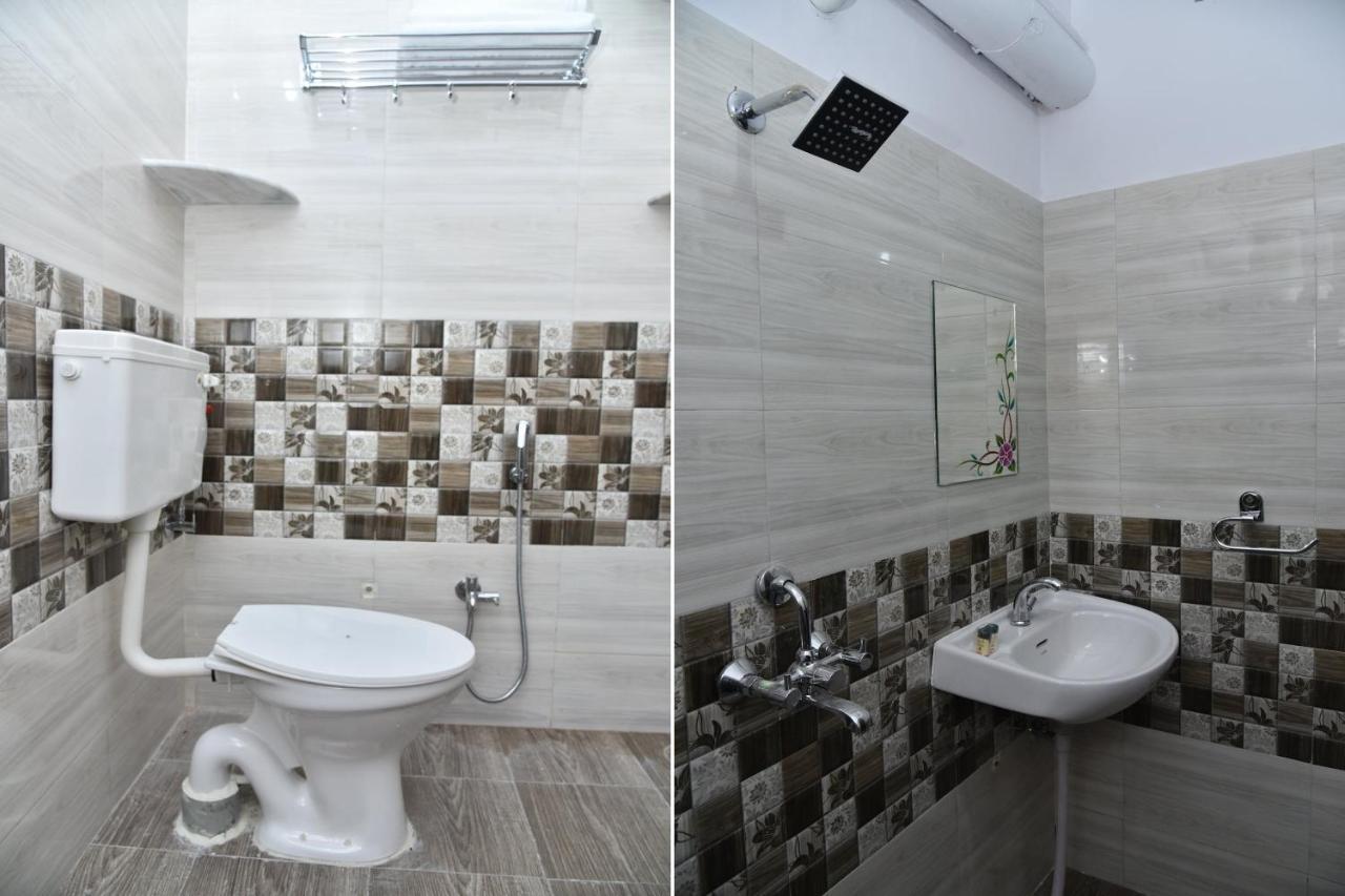 Oyo 28166 Exotica Homes 3*