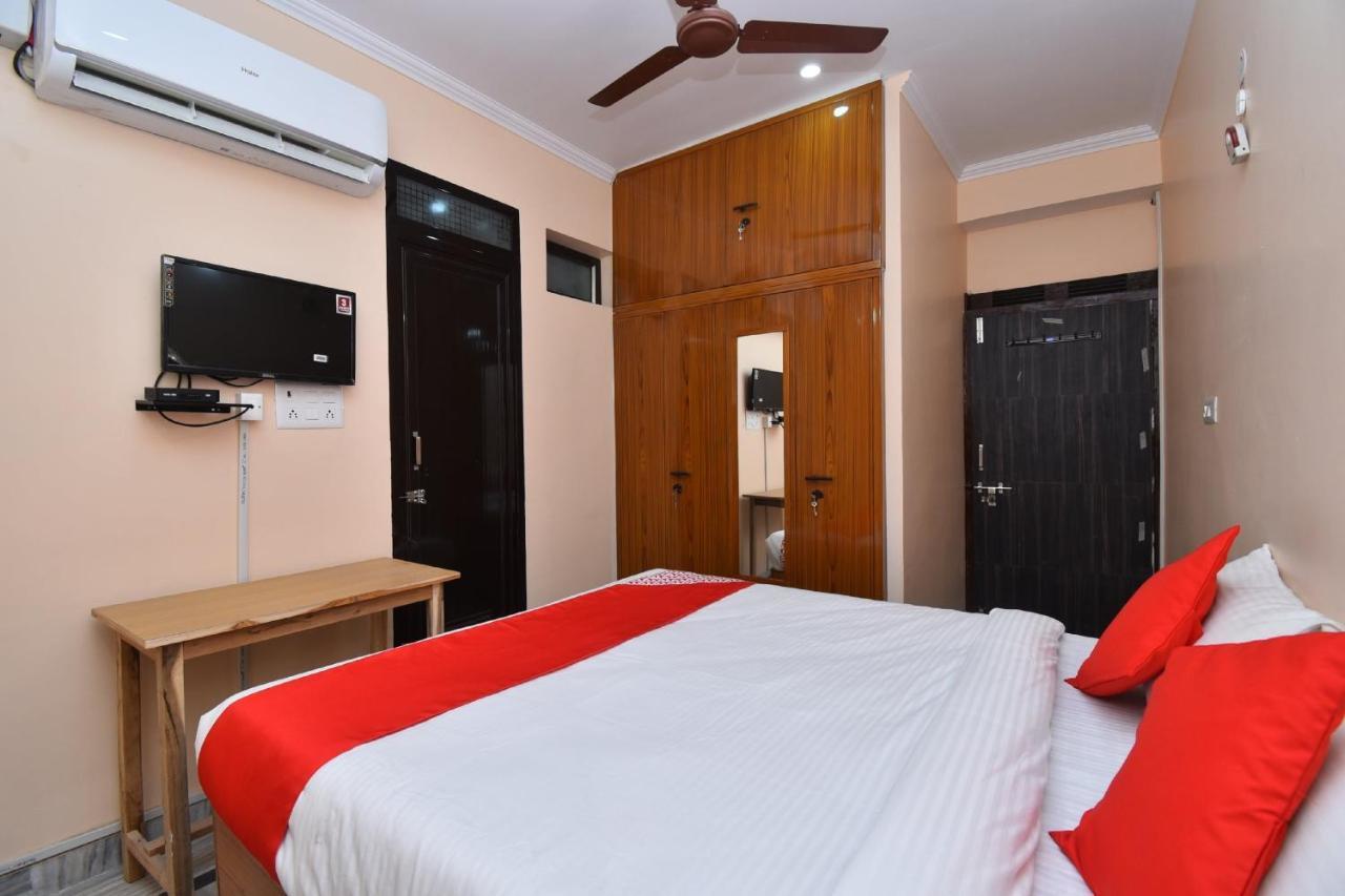 Oyo 28166 Exotica Homes 3* Jaipur